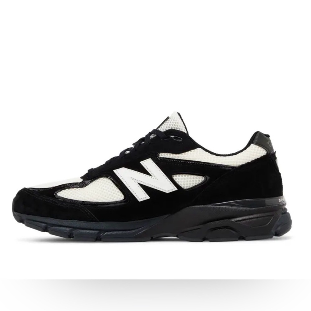 New Balance X JOE FRESH GOODS | 1998 Pack Outro New Balance 990v4 size 6 suede
